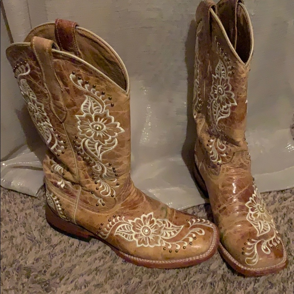 Ferrini boots